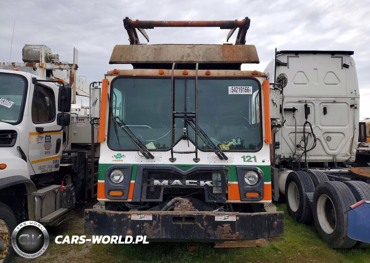 2012 Mack Mru613 Refuse Truck VIN:1M2AV02C8CM009082 - 9