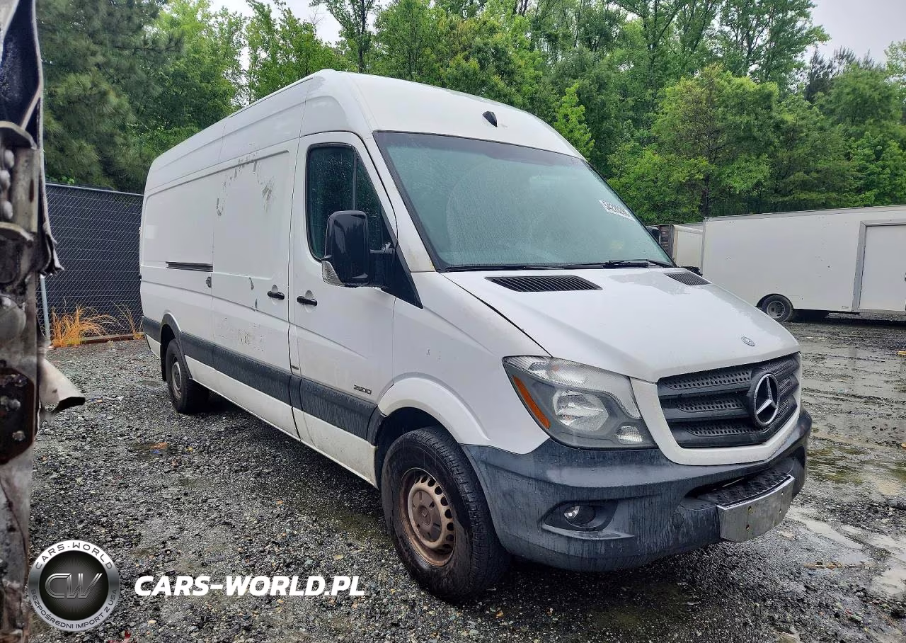 2014 Mercedes-Benz Sprinter 2500 VIN:WD3PE8DC2E5923930 - 4