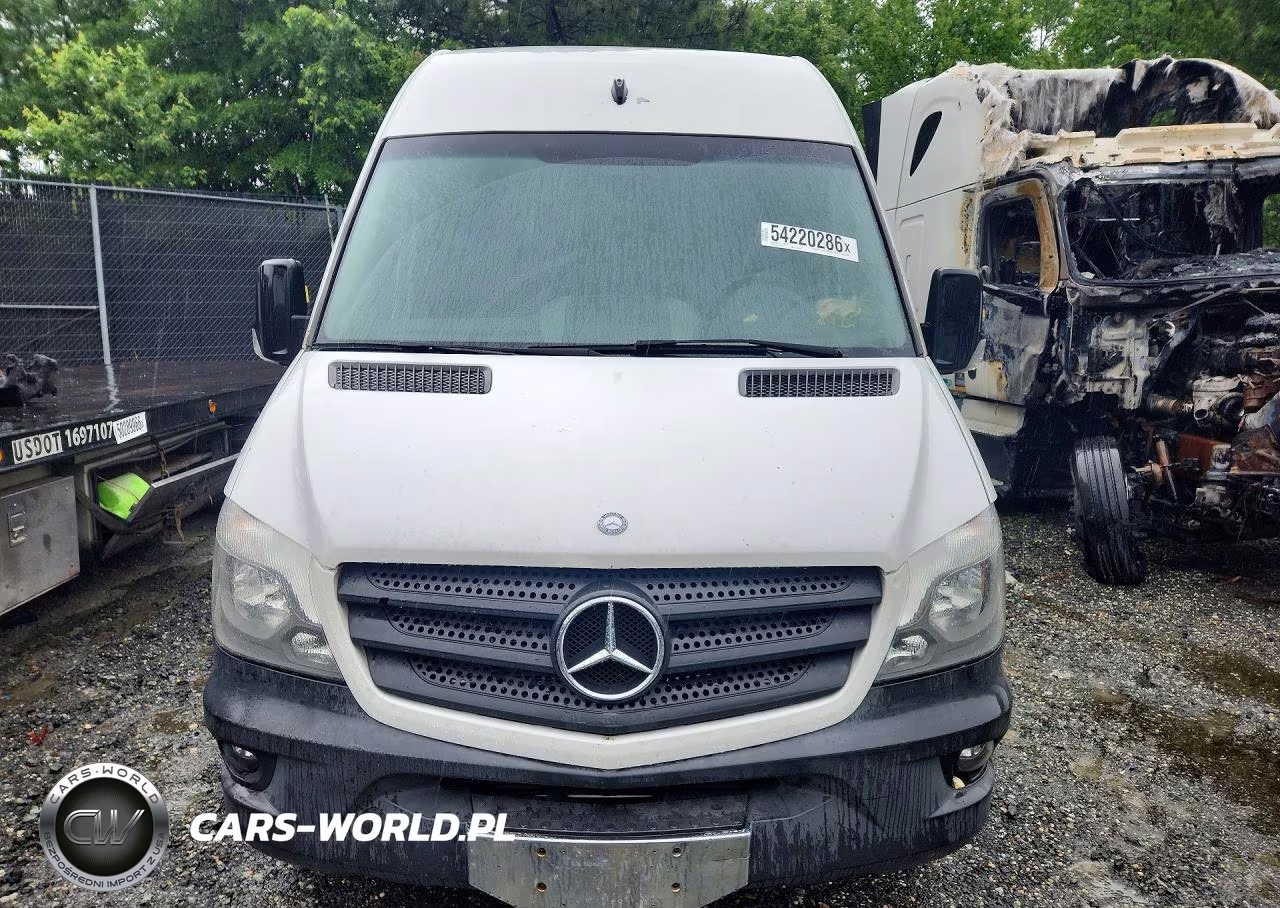 2014 Mercedes-Benz Sprinter 2500 VIN:WD3PE8DC2E5923930 - 5