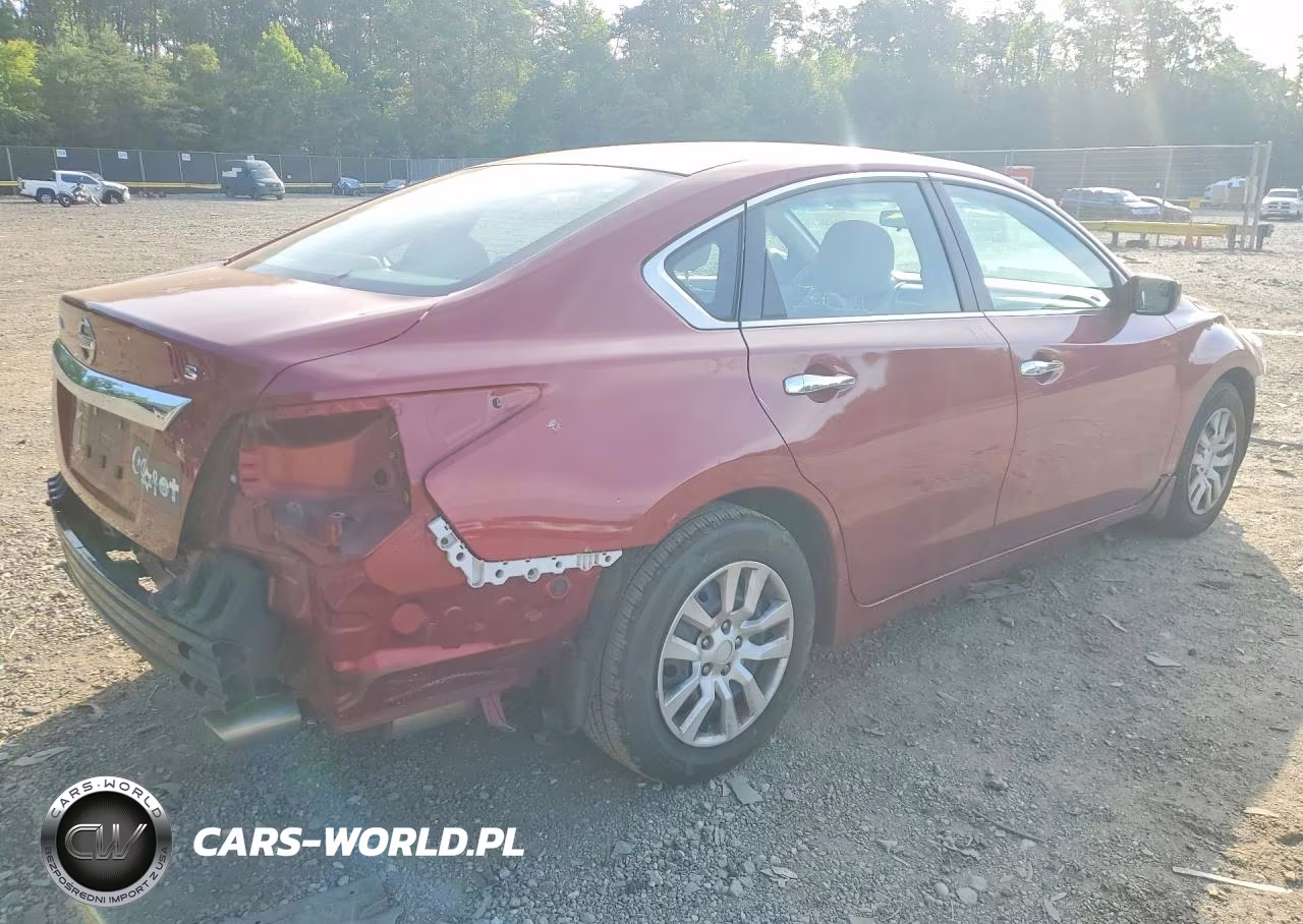 2015 Nissan Altima 2.5 S VIN:1N4AL3AP7FC196914 - 3