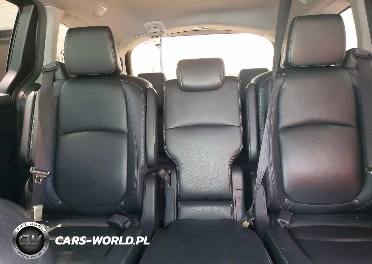 2021 Honda Odyssey Touring VIN:5FNRL6H83MB025980 - 10