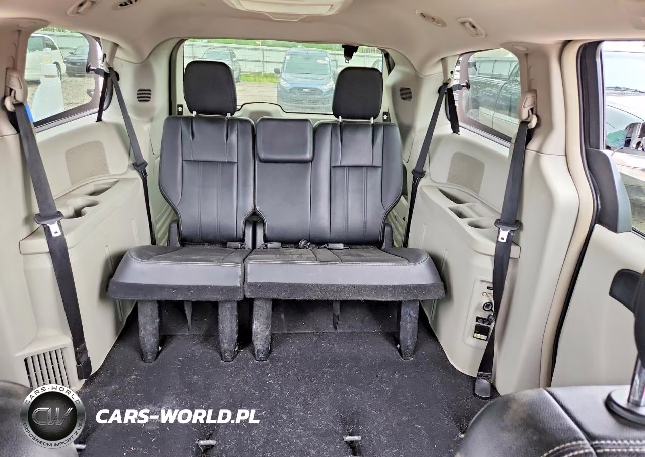 2014 Chrysler Town & Country Touring VIN:2C4RC1BG8ER348110 - 10