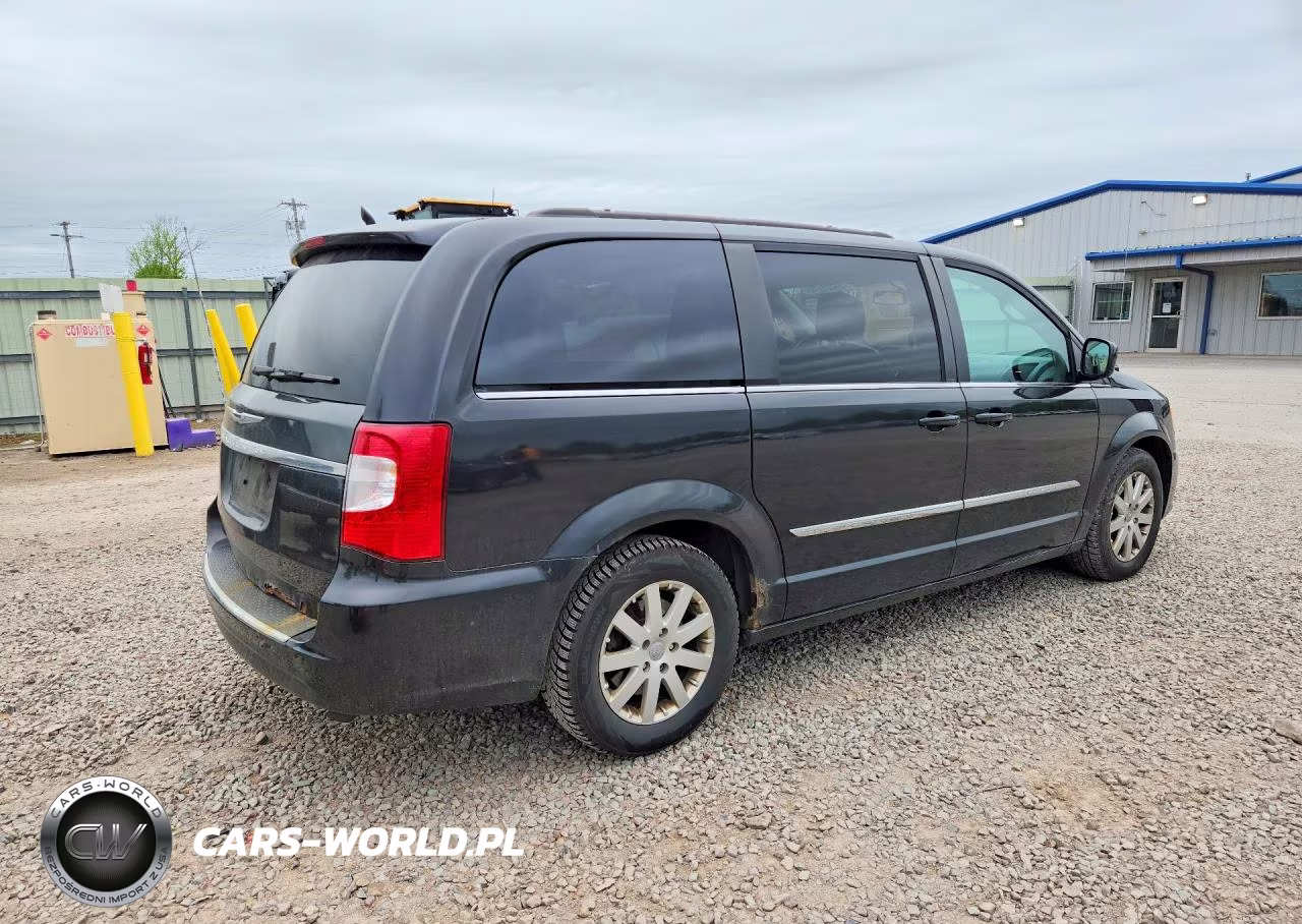 2014 Chrysler Town & Country Touring VIN:2C4RC1BG8ER348110 - 3