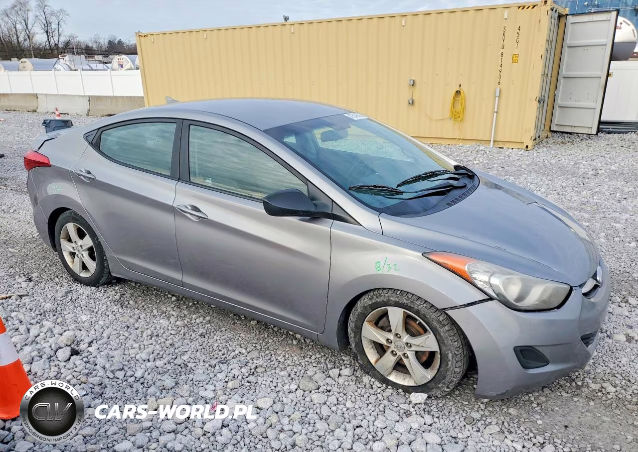 2011 Hyundai Elantra Gls VIN:KMHDH4AE6BU106018 - 4