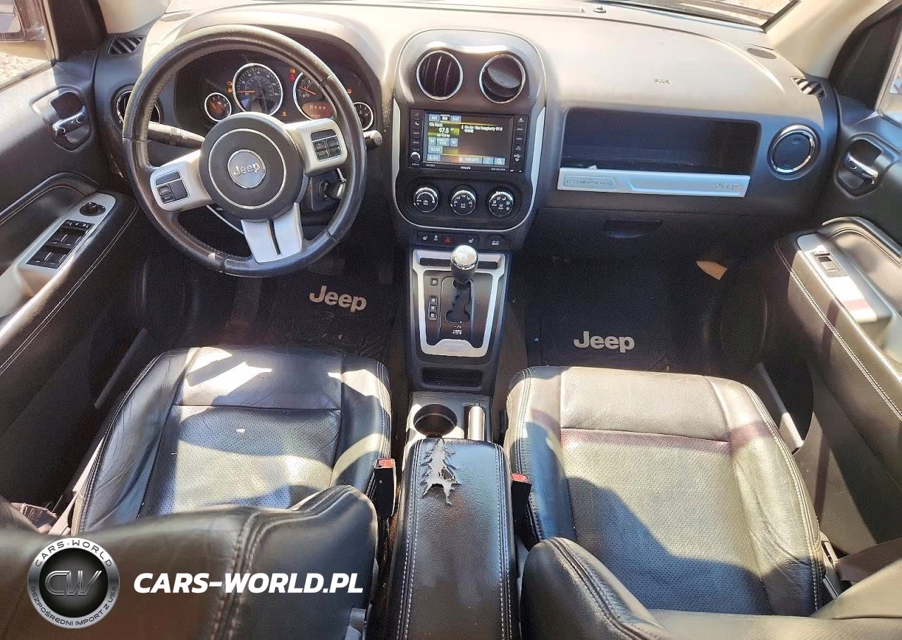 2016 Jeep Compass Latitude VIN:1C4NJDEB4GD723874 - 8