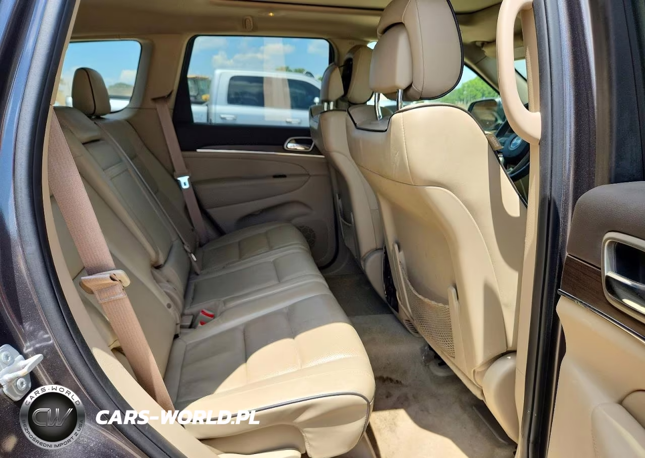 2017 Jeep Grand Cherokee Overland VIN:1C4RJECG0HC804626 - 11