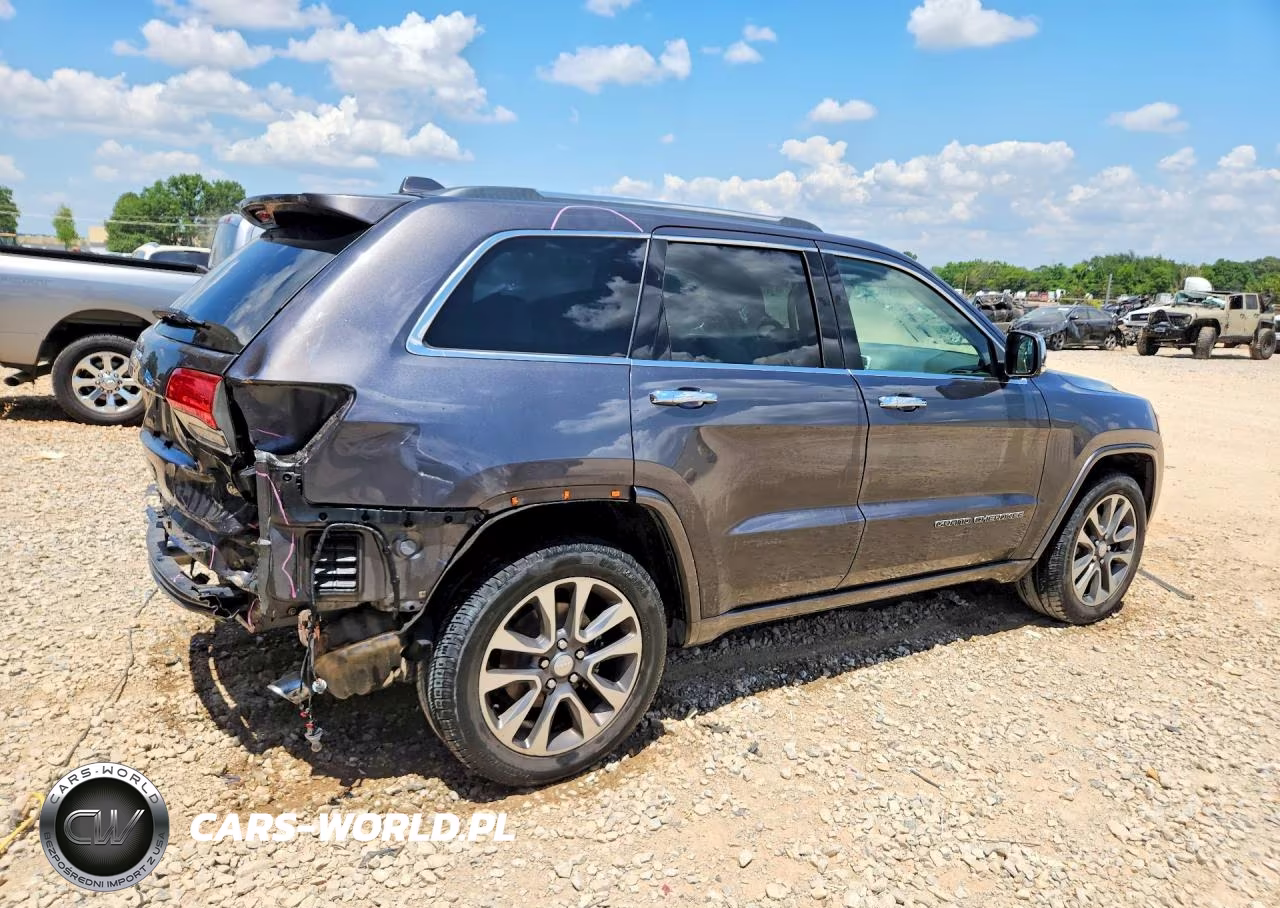2017 Jeep Grand Cherokee Overland VIN:1C4RJECG0HC804626 - 3