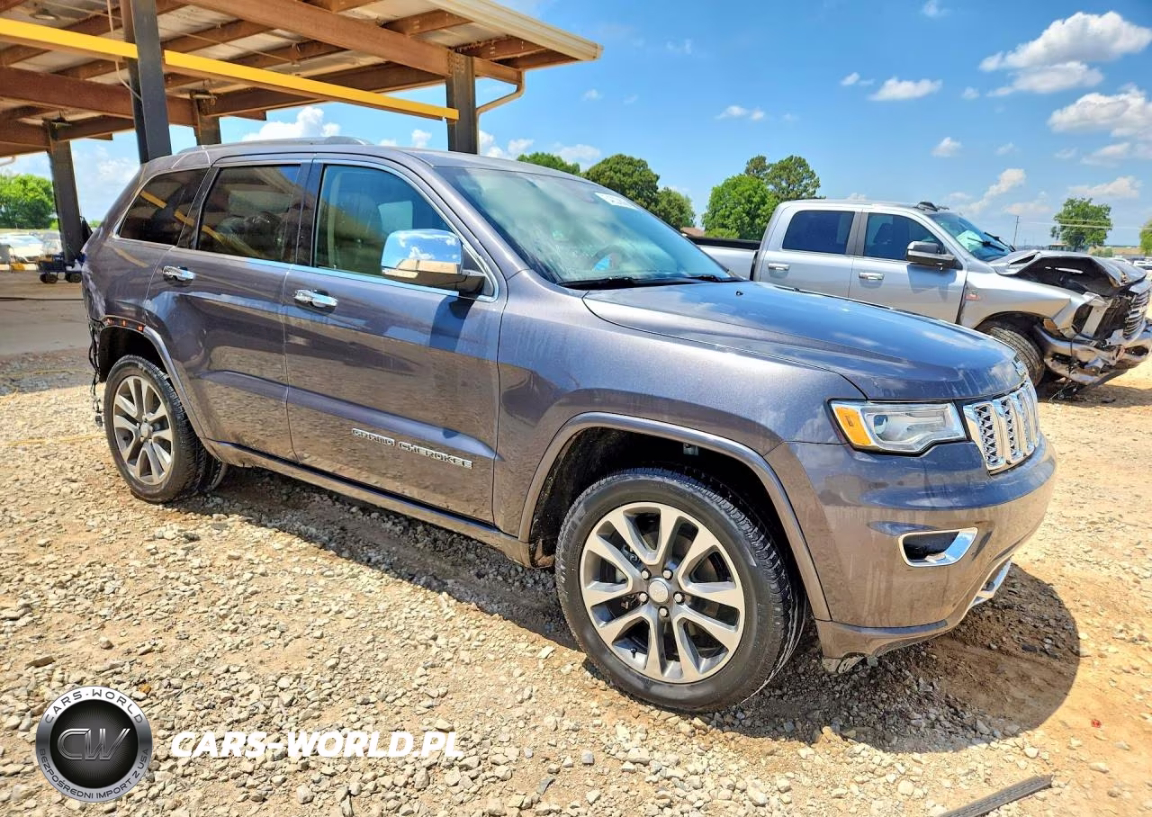2017 Jeep Grand Cherokee Overland VIN:1C4RJECG0HC804626 - 4