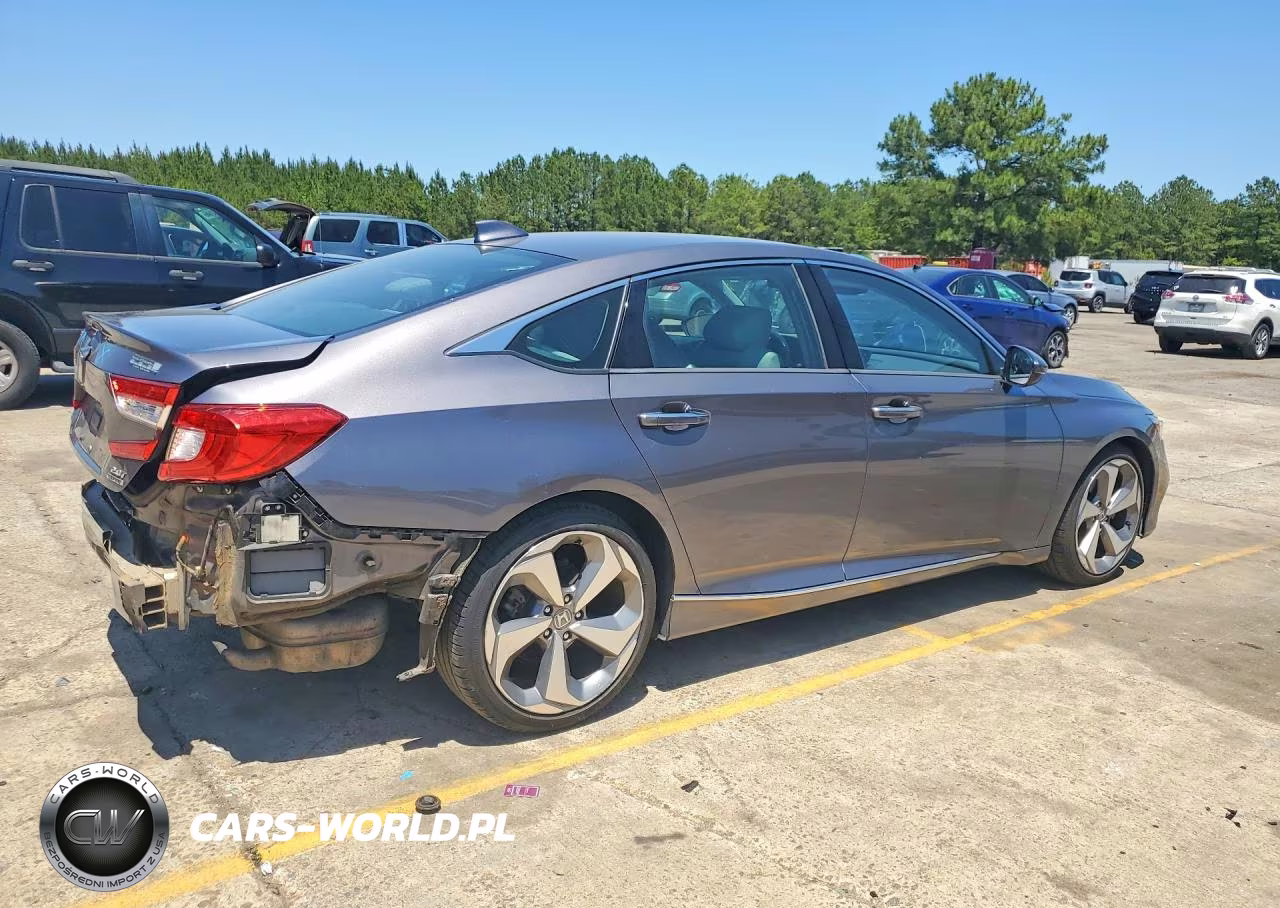 2018 Honda Accord Ex-L VIN:1HGCV2F9XJA021872 - 3