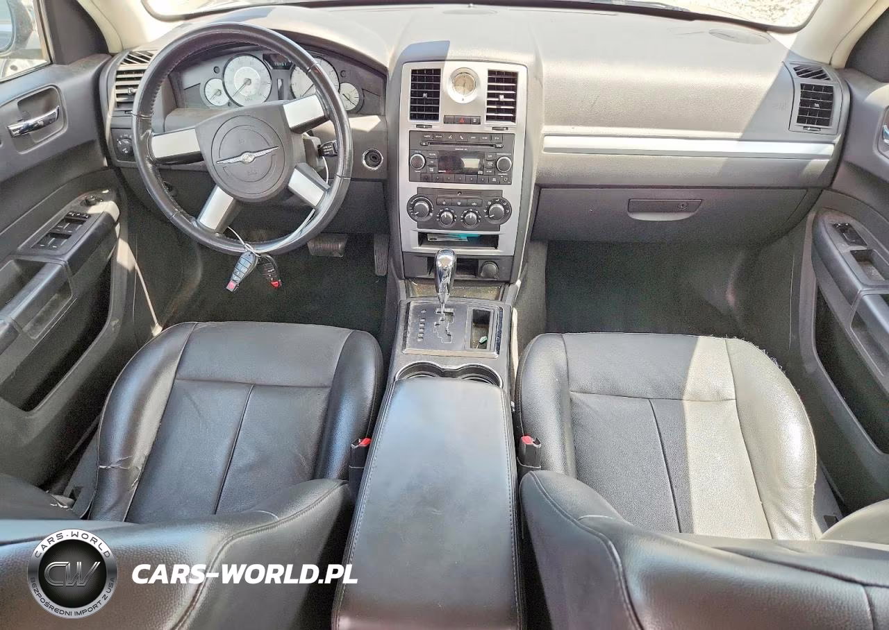 2010 Chrysler 300 Touring VIN:2C3CA5CVXAH229916 - 8