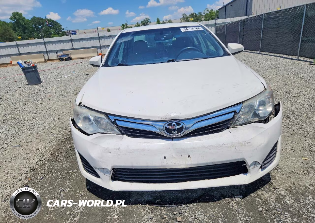 2014 Toyota Camry Le VIN:4T1BF1FKXEU309038 - 5