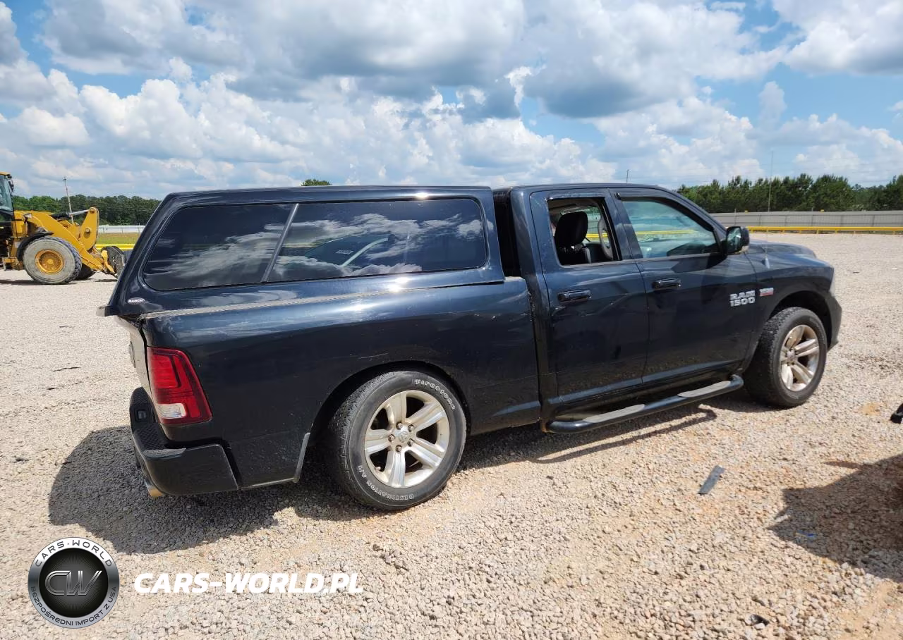 2013 Ram 1500 Sport VIN:1C6RR6HTXDS674723 - 3