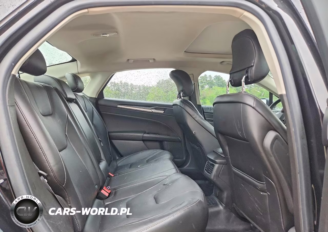 2014 Ford Fusion Titanium VIN:3FA6P0D94ER181339 - 10