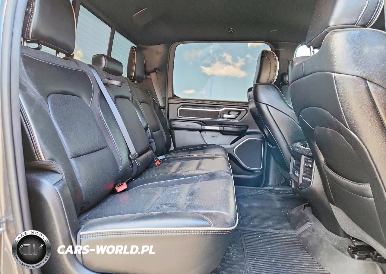 2022 Ram 1500 Laramie VIN:1C6SRFJT8NN183742 - 10