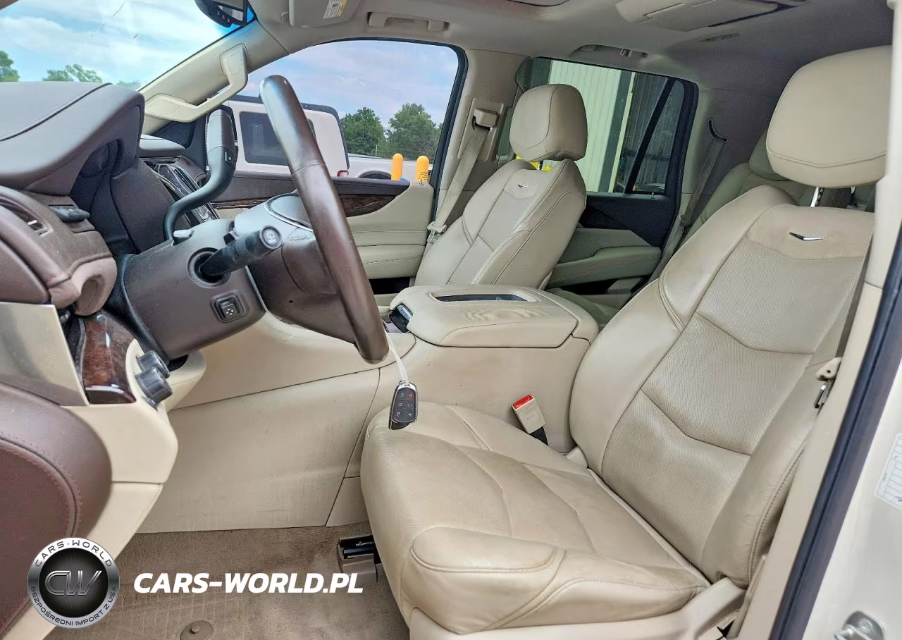 2015 Cadillac Escalade Luxury VIN:1GYS4MKJ8FR687057 - 7