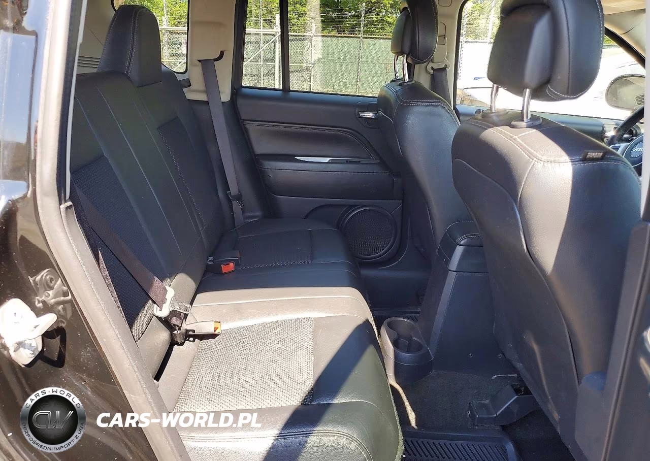 2016 Jeep Compass Latitude VIN:1C4NJDEB9GD782645 - 11