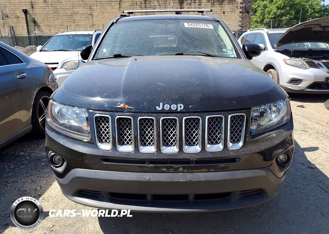 2016 Jeep Compass Latitude VIN:1C4NJDEB9GD782645 - 5