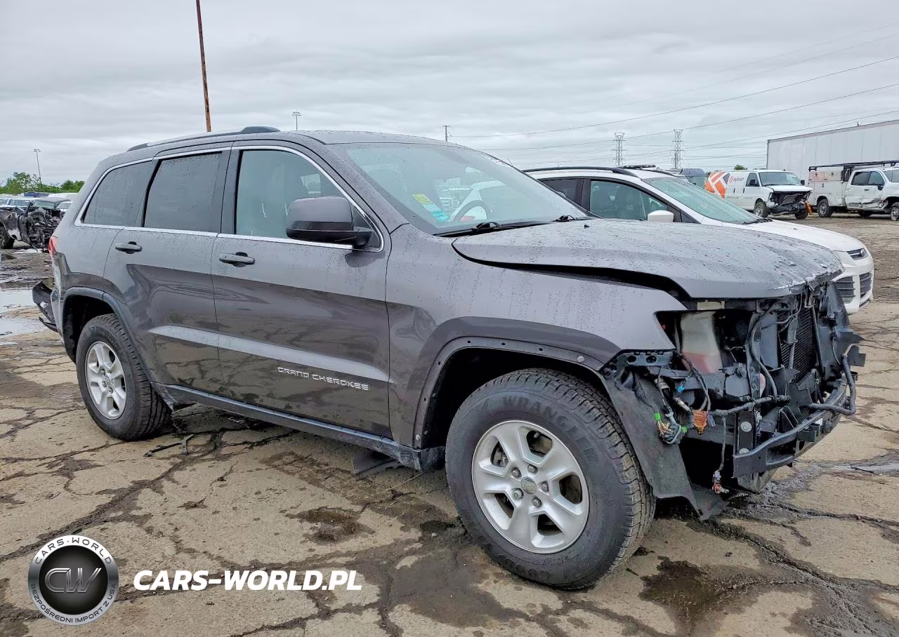 2015 Jeep Grand Cherokee Laredo VIN:1C4RJFAG9FC691667 - 4