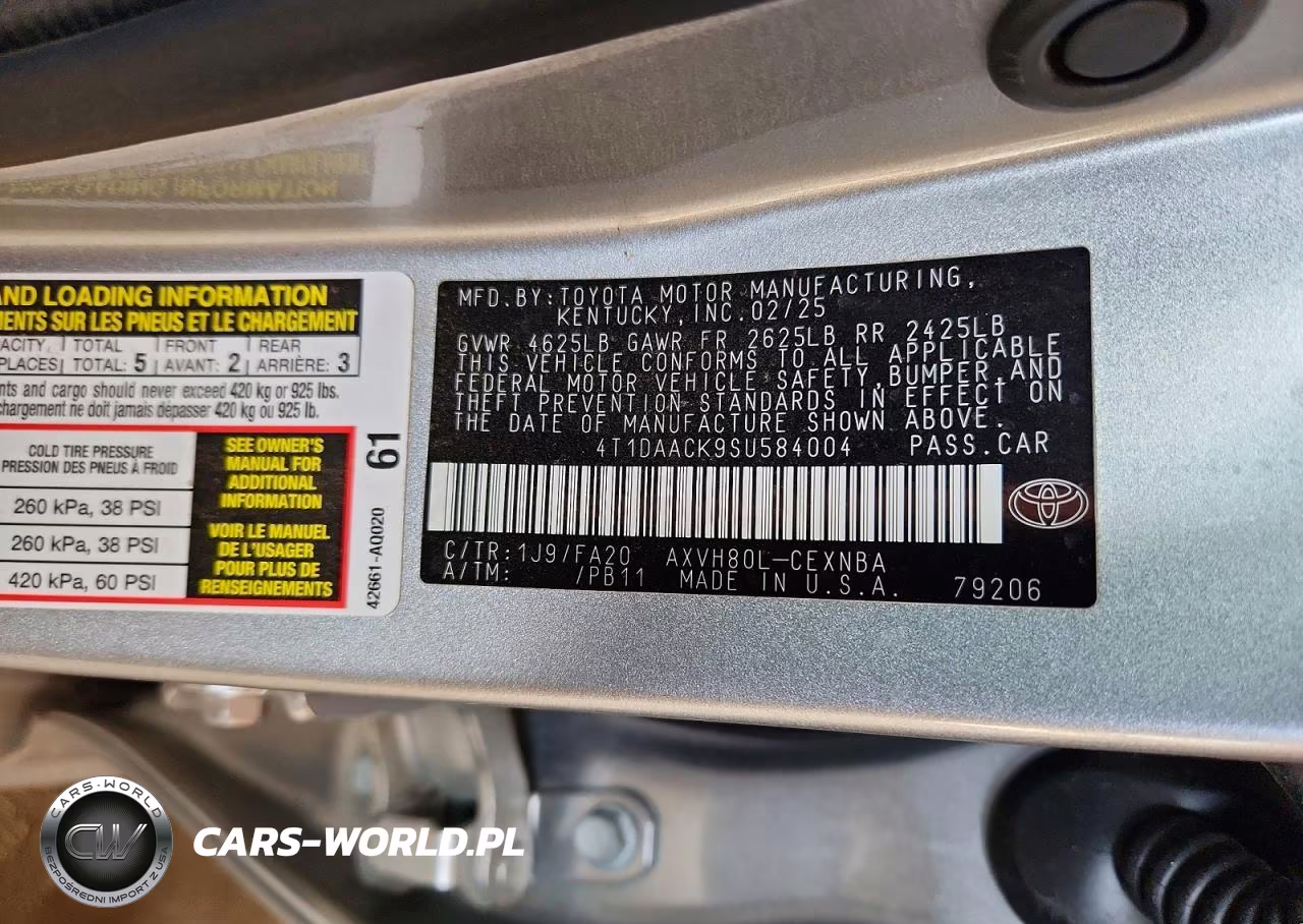 2025 Toyota Camry Le VIN:4T1DAACK9SU584004 - 12