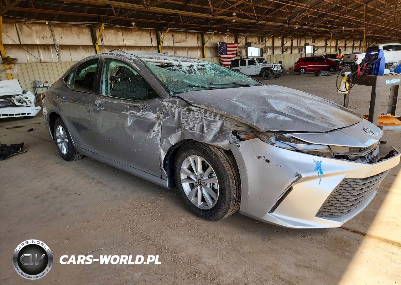 2025 Toyota Camry Le VIN:4T1DAACK9SU584004 - 4