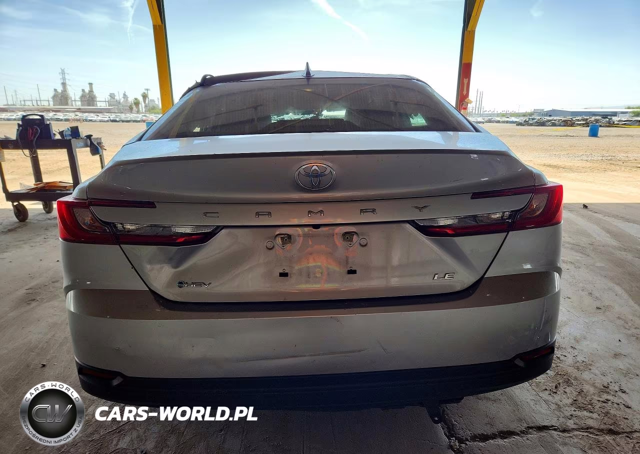 2025 Toyota Camry Le VIN:4T1DAACK9SU584004 - 6