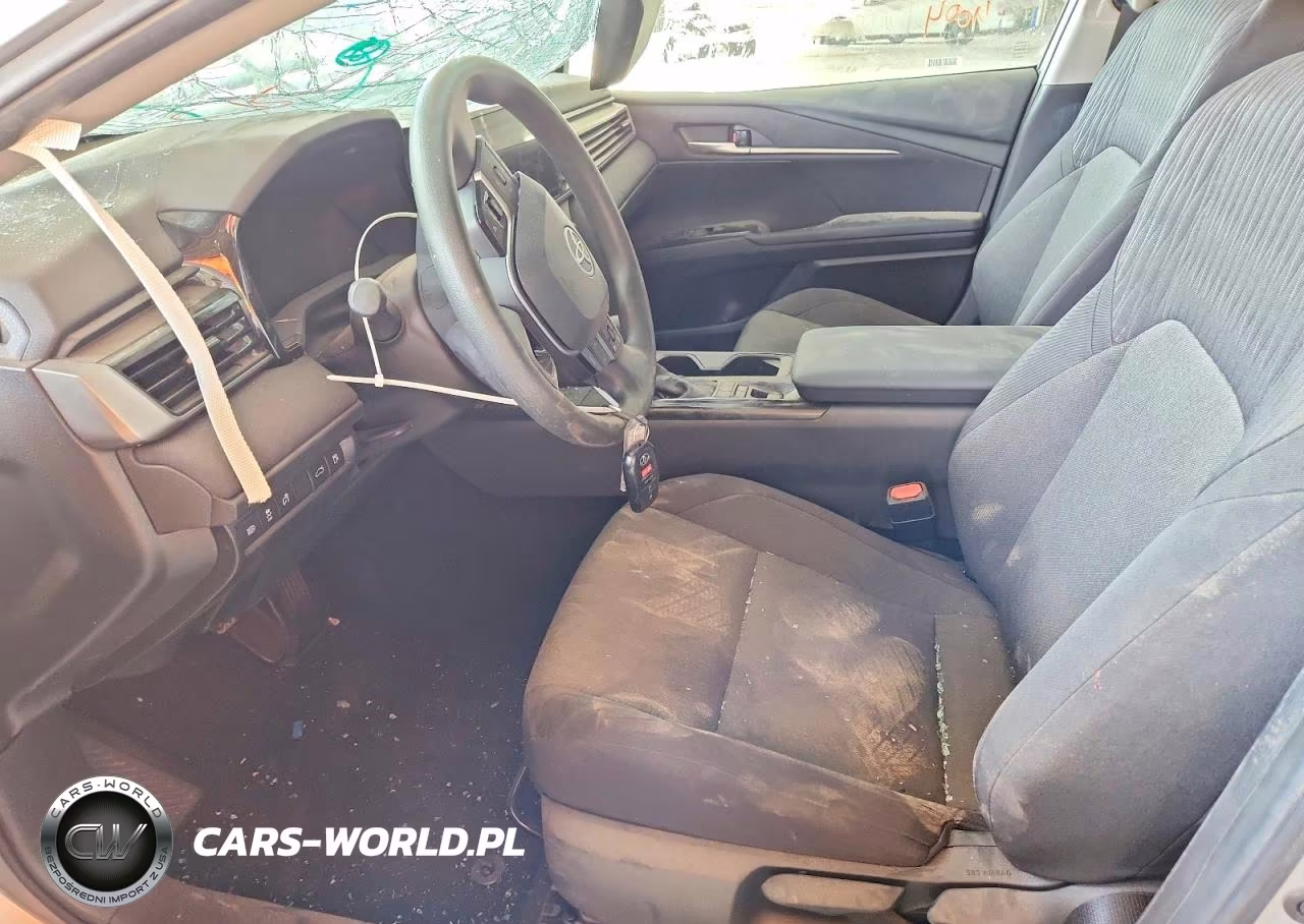 2025 Toyota Camry Le VIN:4T1DAACK9SU584004 - 7