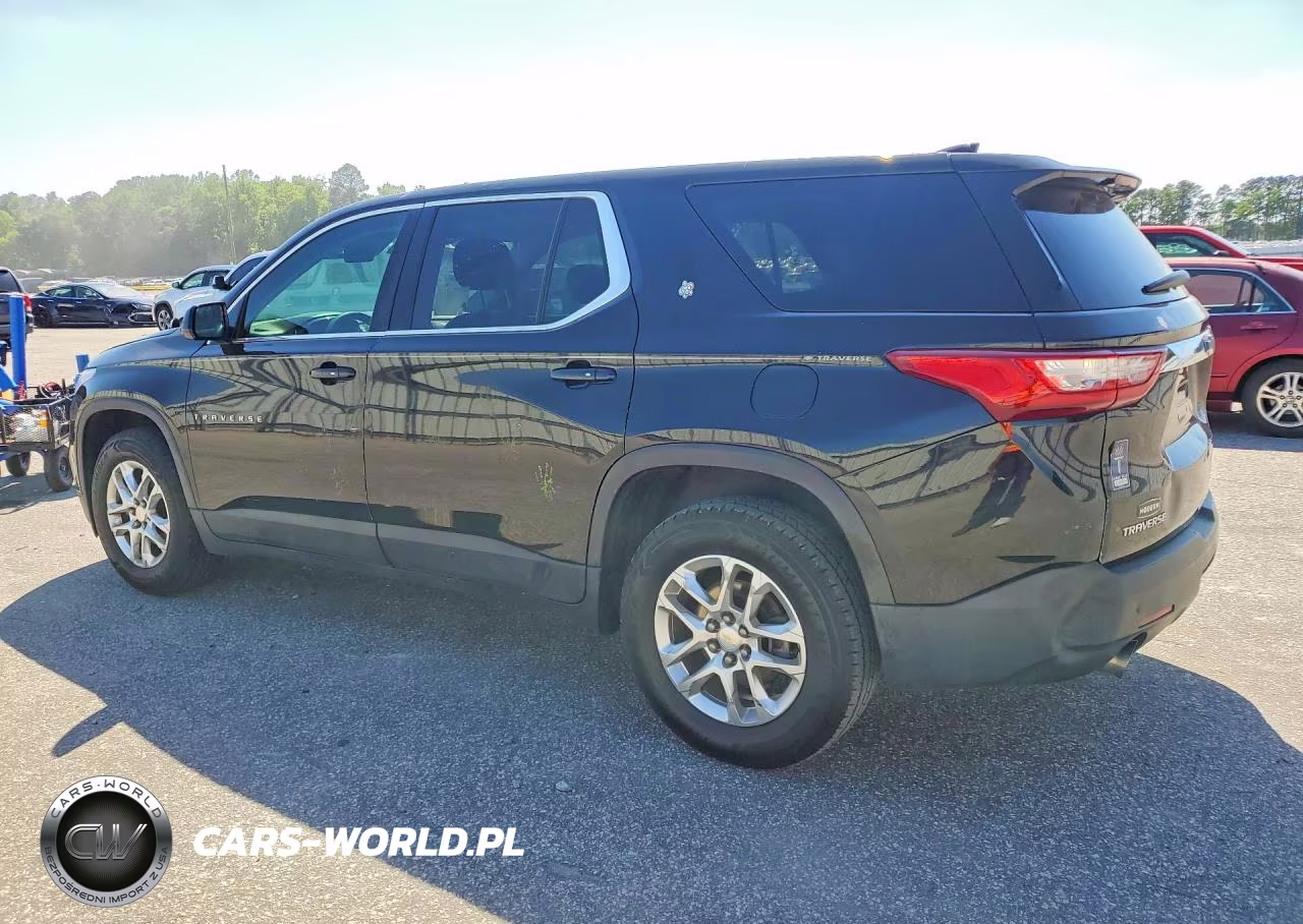 2019 Chevrolet Traverse Ls VIN:1GNERFKW4KJ184136 - 2