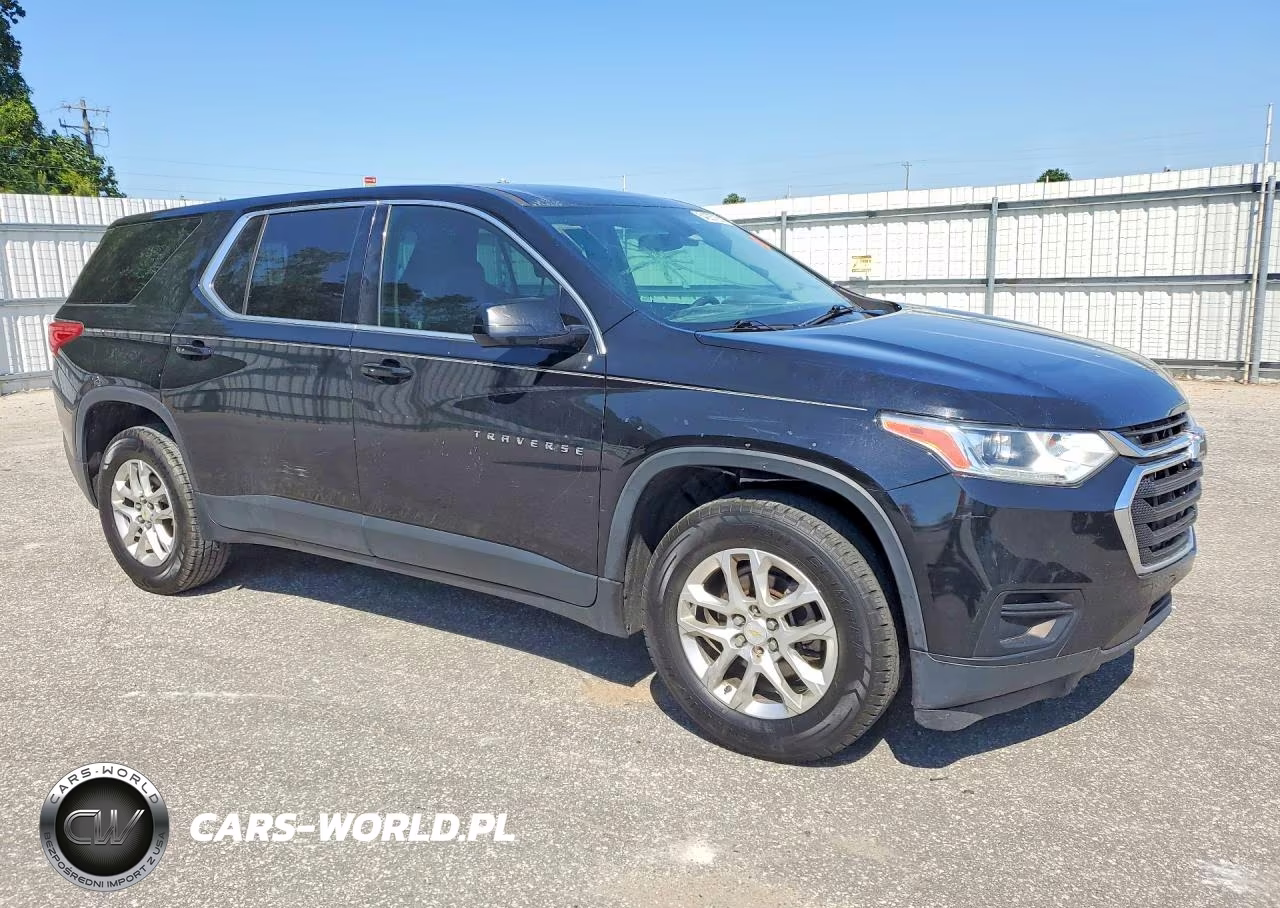 2019 Chevrolet Traverse Ls VIN:1GNERFKW4KJ184136 - 4