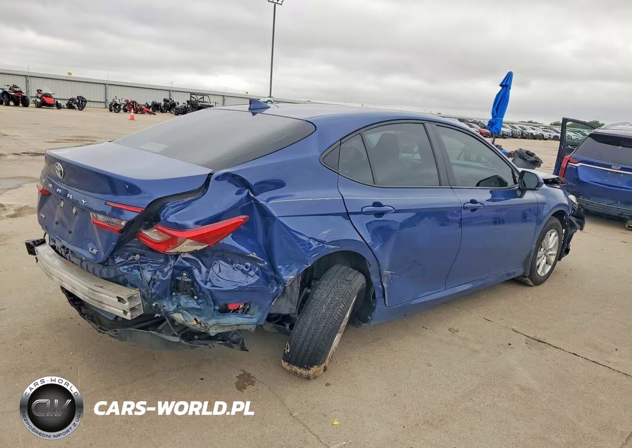 2025 Toyota Camry Le VIN:4T1DAACK1SU179075 - 3