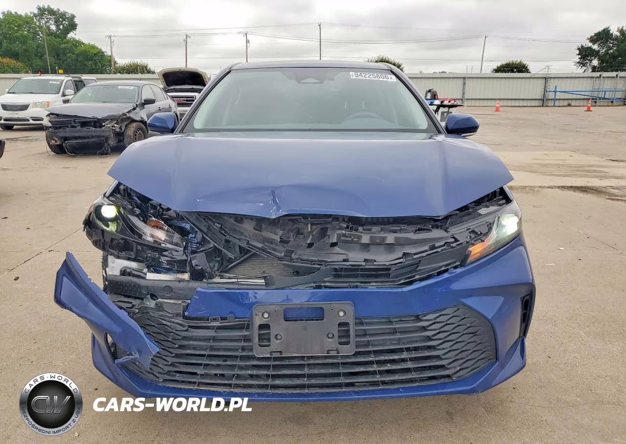 2025 Toyota Camry Le VIN:4T1DAACK1SU179075 - 5