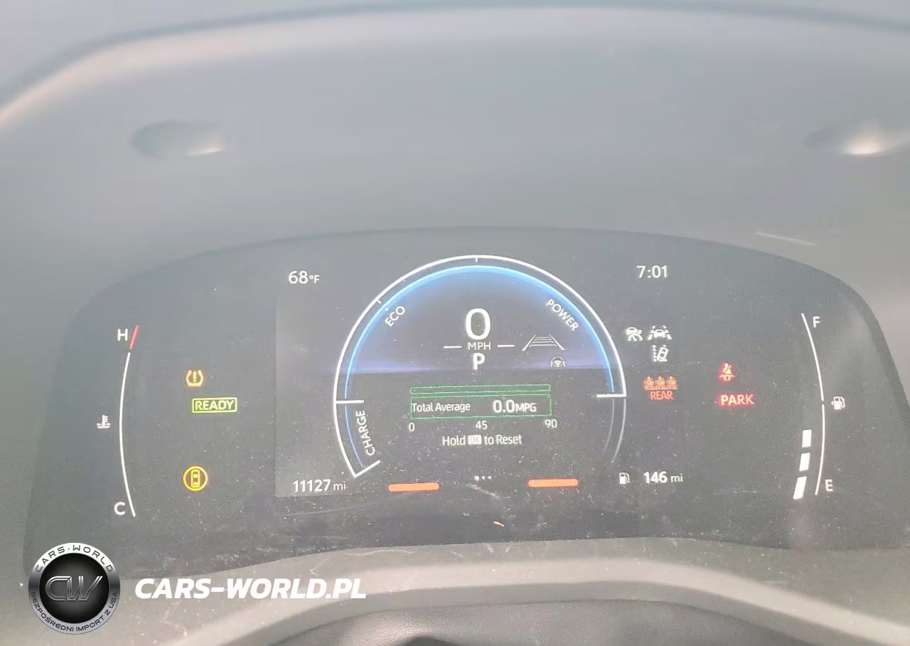 2025 Toyota Camry Le VIN:4T1DAACK1SU179075 - 9
