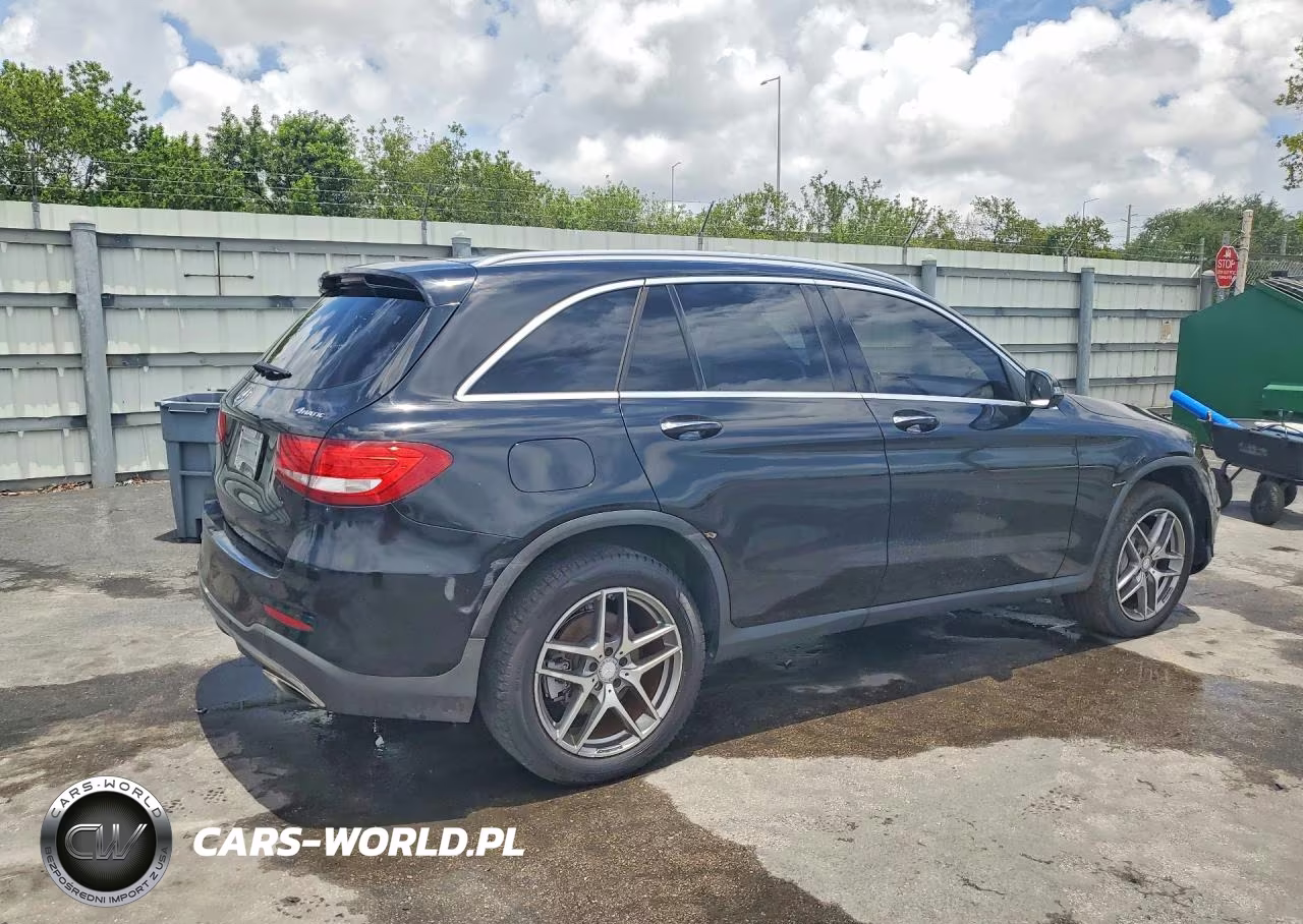 2017 Mercedes-Benz Glc 300 4Matic VIN:WDC0G4KB6HF115738 - 3