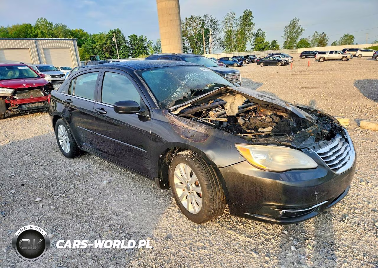 2011 Chrysler 200 Touring VIN:1C3BC1FG9BN507340 - 4