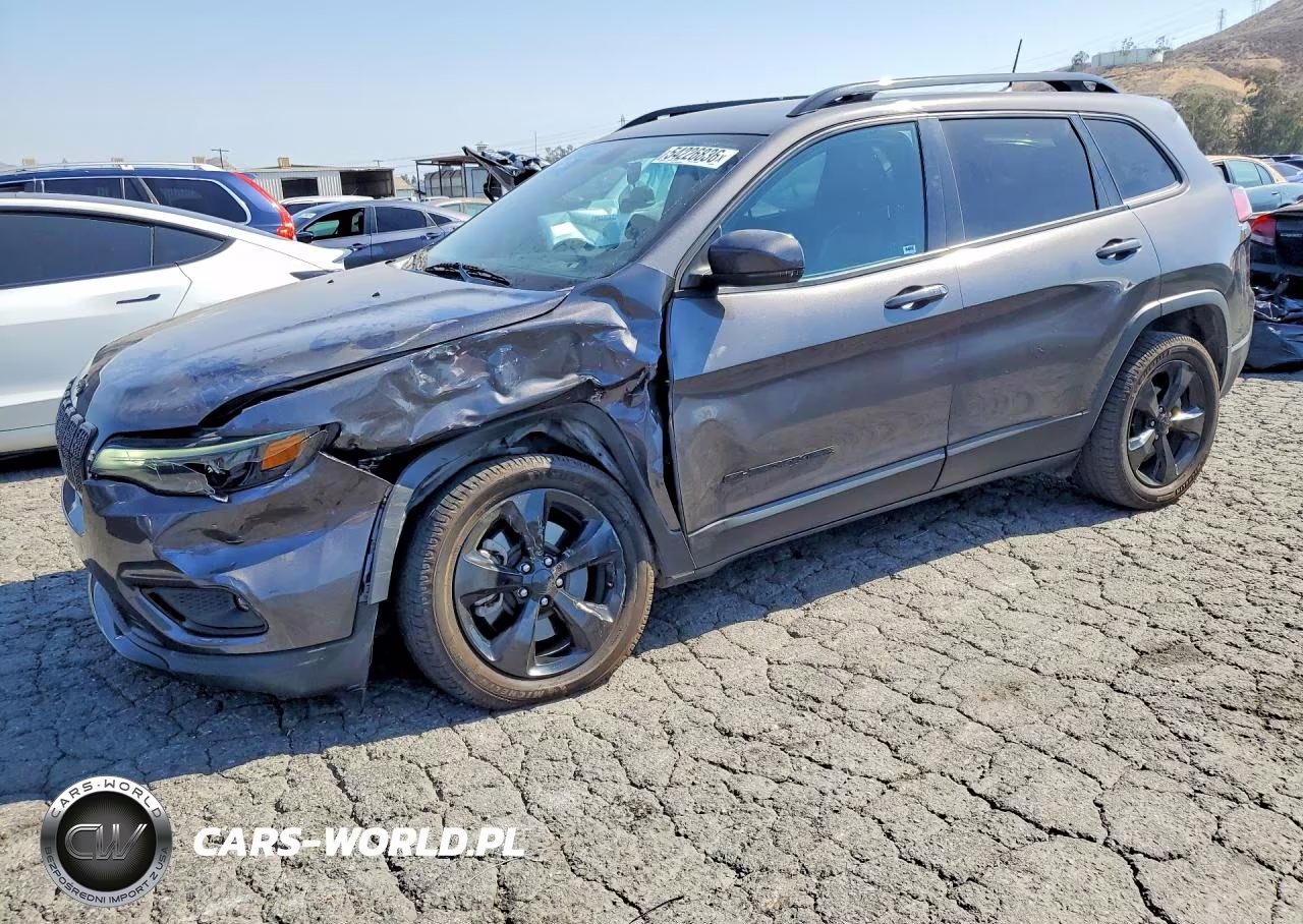 2020 Jeep Cherokee Latitude Plus – zdjęcie 1 z 13
