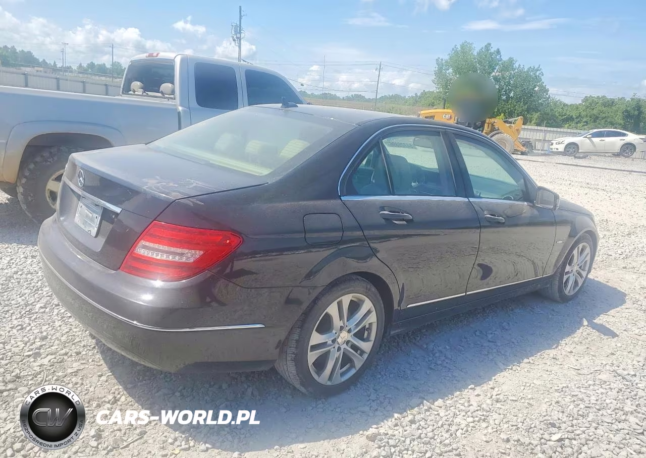 2012 Mercedes-Benz C 250 VIN:WDDGF4HB8CR236542 - 3