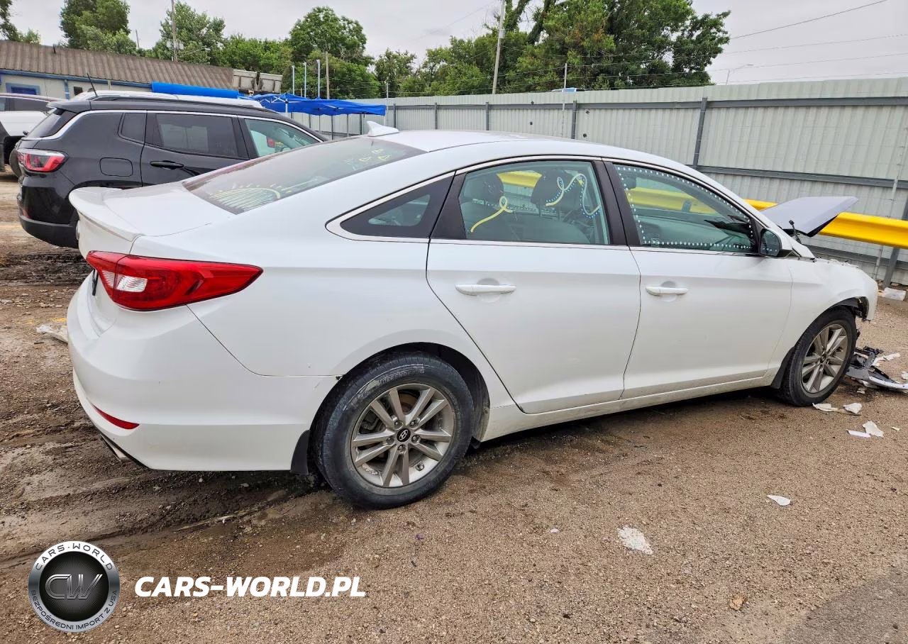 2015 Hyundai Sonata Se VIN:5NPE24AF5FH188696 - 3