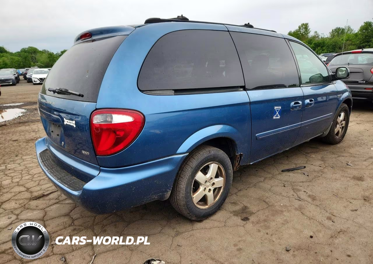 2005 Dodge Grand Caravan Sxt VIN:2D4GP44LX5R346160 - 3