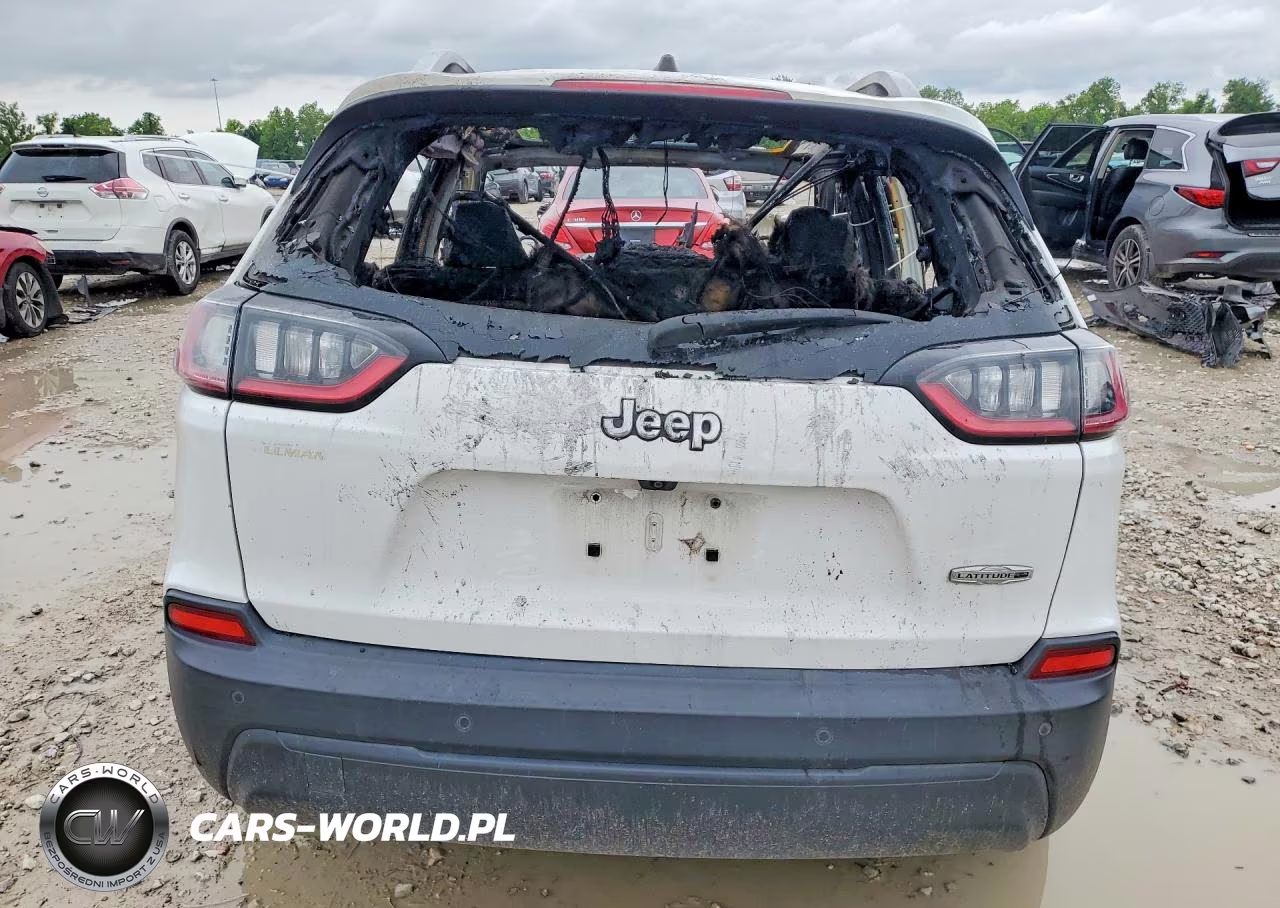 2020 Jeep Cherokee Latitude Plus VIN:1C4PJLLB5LD570986 - 6