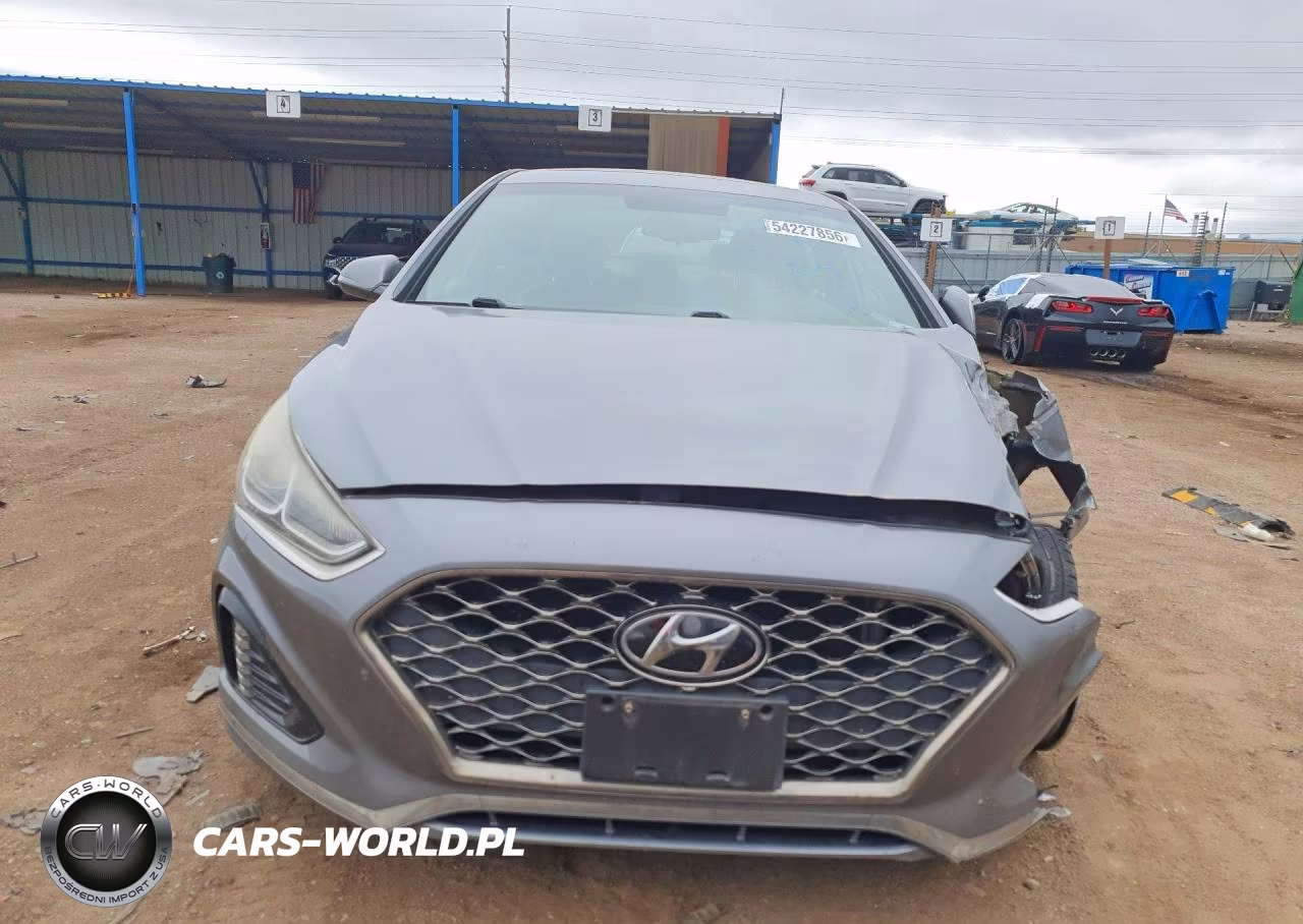 2018 Hyundai Sonata Sport VIN:5NPE34AF9JH690178 - 5