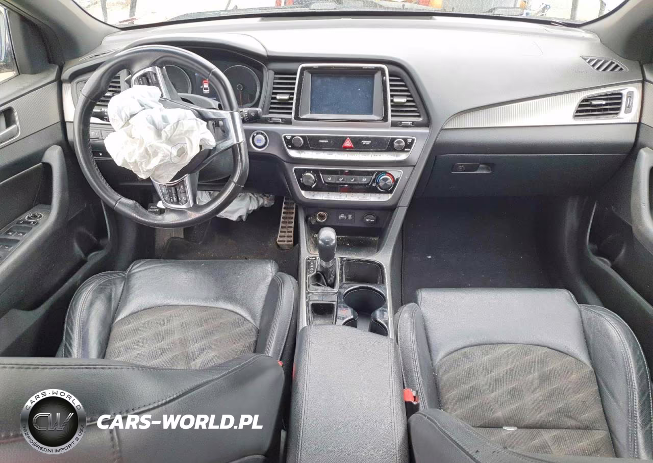 2018 Hyundai Sonata Sport VIN:5NPE34AF9JH690178 - 8
