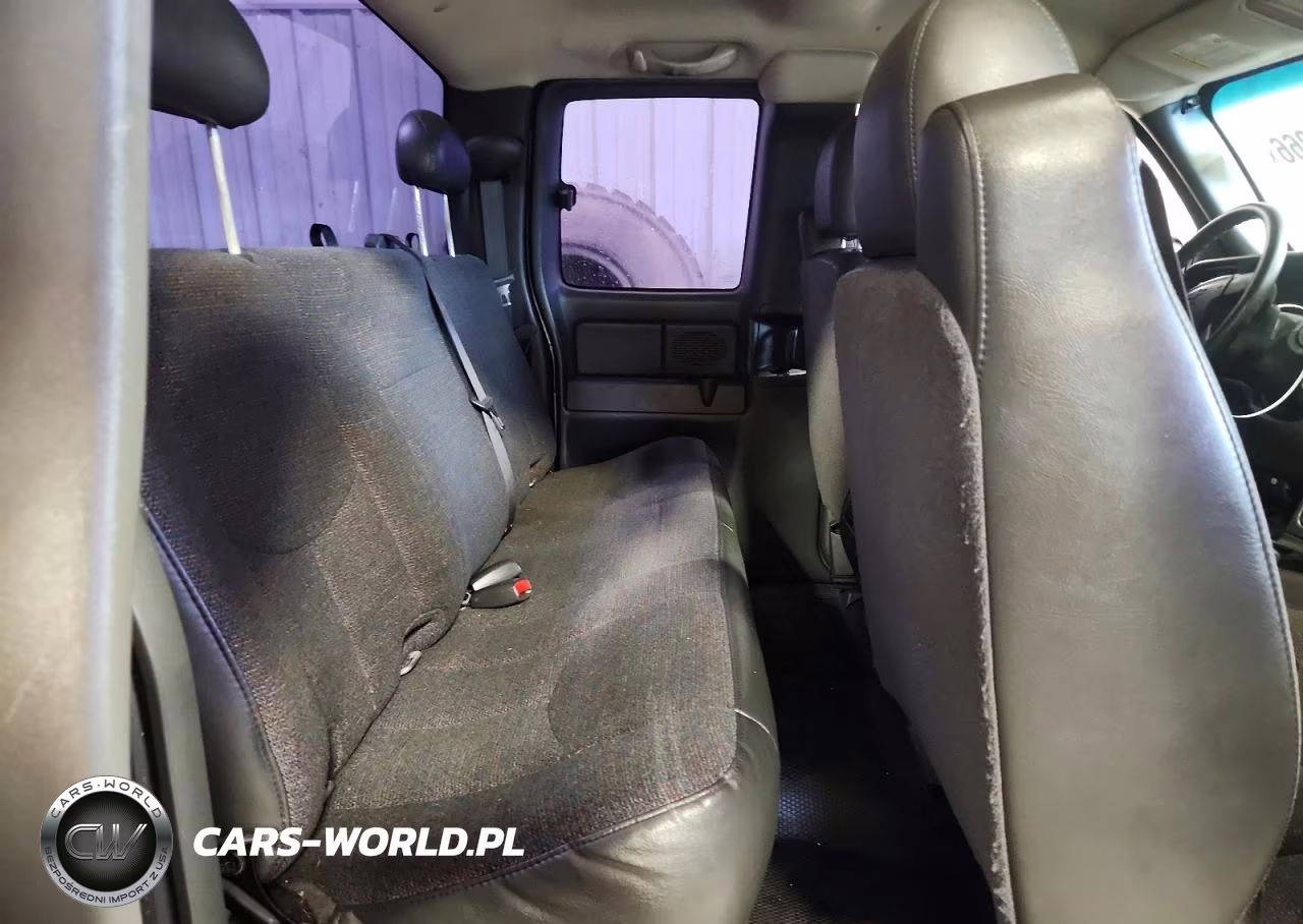 2006 Chevrolet Silverado C1500 VIN:1GCEC19X96Z233222 - 10