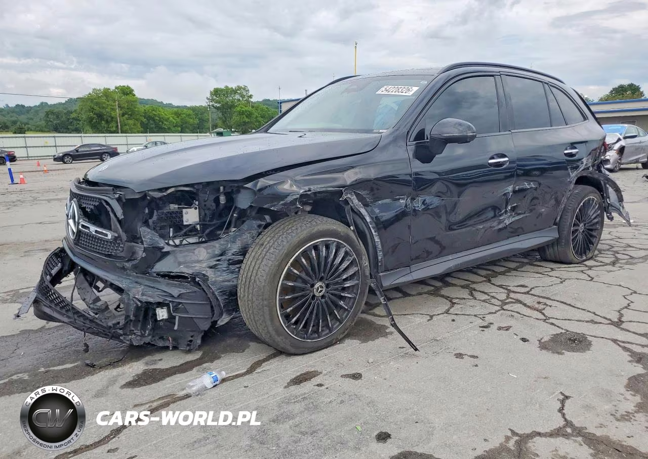 2024 Mercedes-Benz Glc 300 – zdjęcie 1 z 13