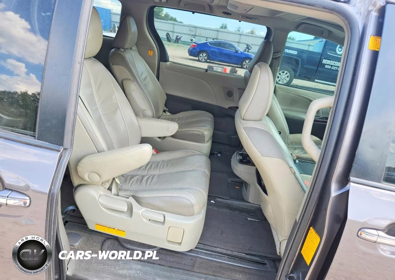 2011 Toyota Sienna Limited 7-Passenger VIN:5TDYK3DC4BS158456 - 11