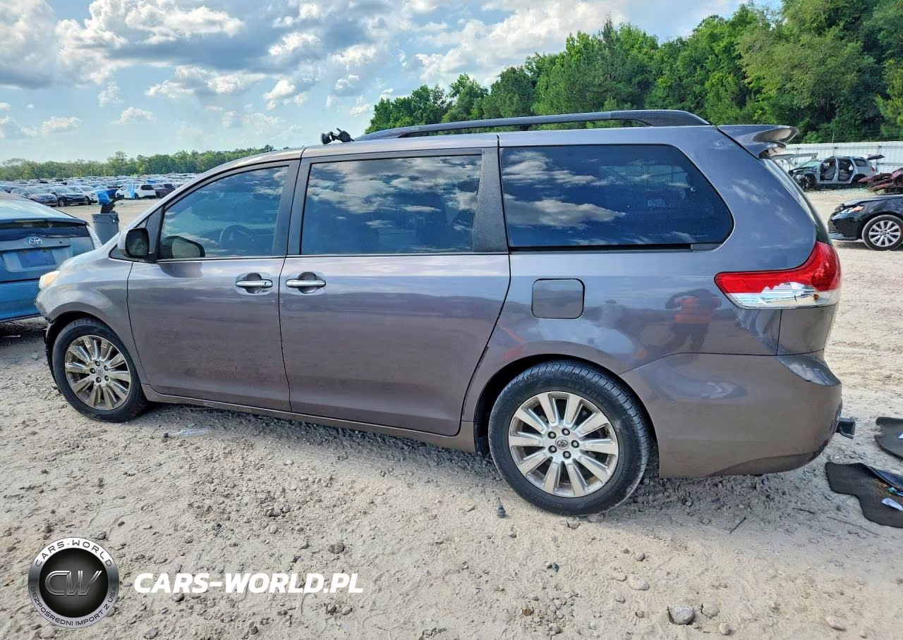2011 Toyota Sienna Limited 7-Passenger VIN:5TDYK3DC4BS158456 - 2