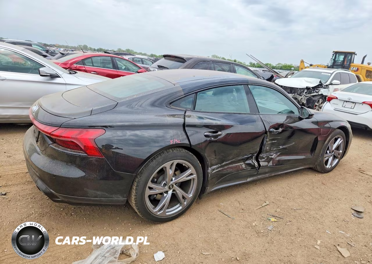 2023 Audi E-Tron Gt Premium Plus VIN:WAUFJBFW4P7002718 - 3