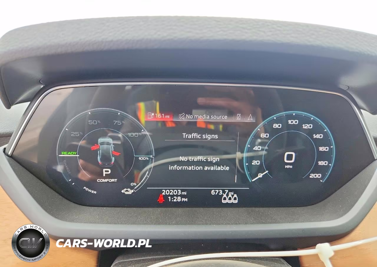 2023 Audi E-Tron Gt Premium Plus VIN:WAUFJBFW4P7002718 - 9