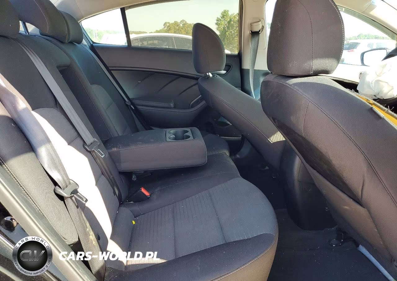 2018 Kia Forte Lx VIN:3KPFL4A77JE195804 - 10