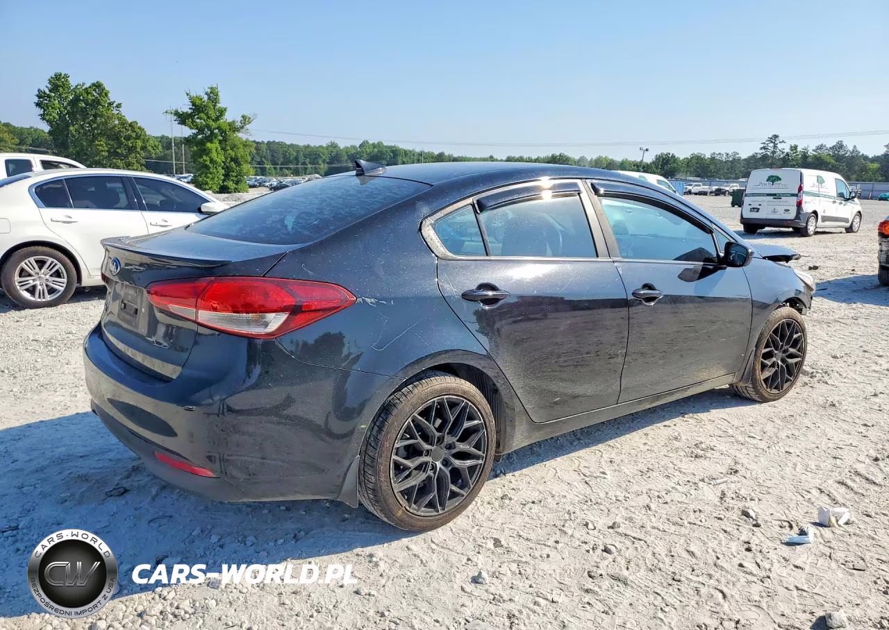 2018 Kia Forte Lx VIN:3KPFL4A77JE195804 - 3
