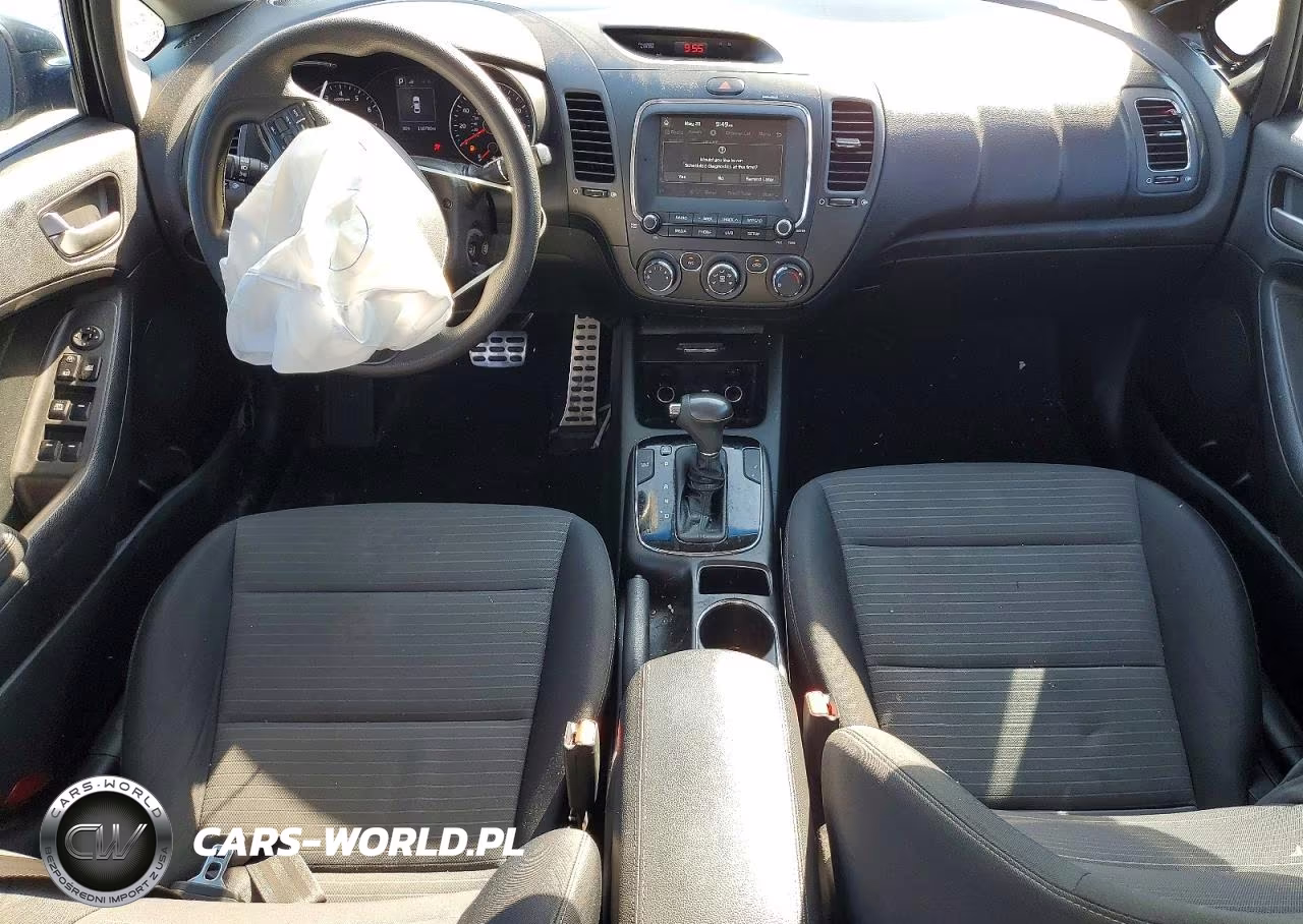 2018 Kia Forte Lx VIN:3KPFL4A77JE195804 - 8