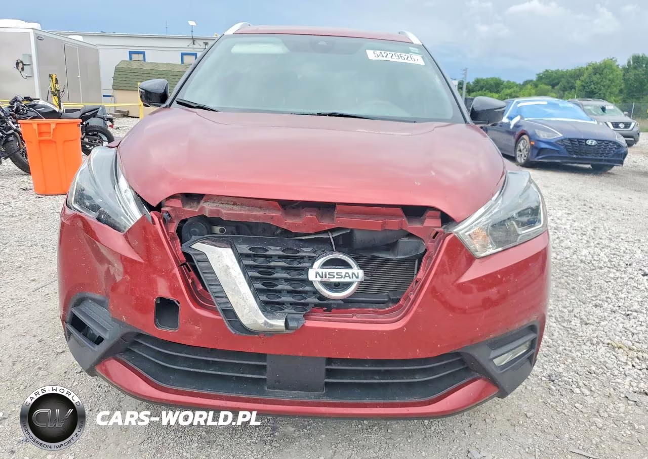 2020 Nissan Kicks Sr VIN:3N1CP5DVXLL578418 - 5